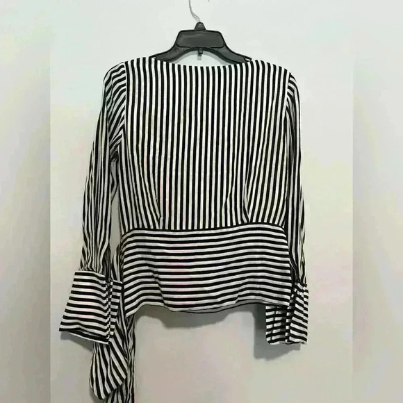 Alice and Olivia Alba Cross Front Womens Blouse Size S Striped Long Sleeve - Picture 7 of 7